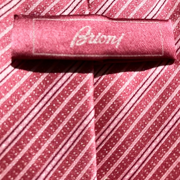 Brioni Handmade 100% Silk Tie - Deep Pink - Picture 6 of 7